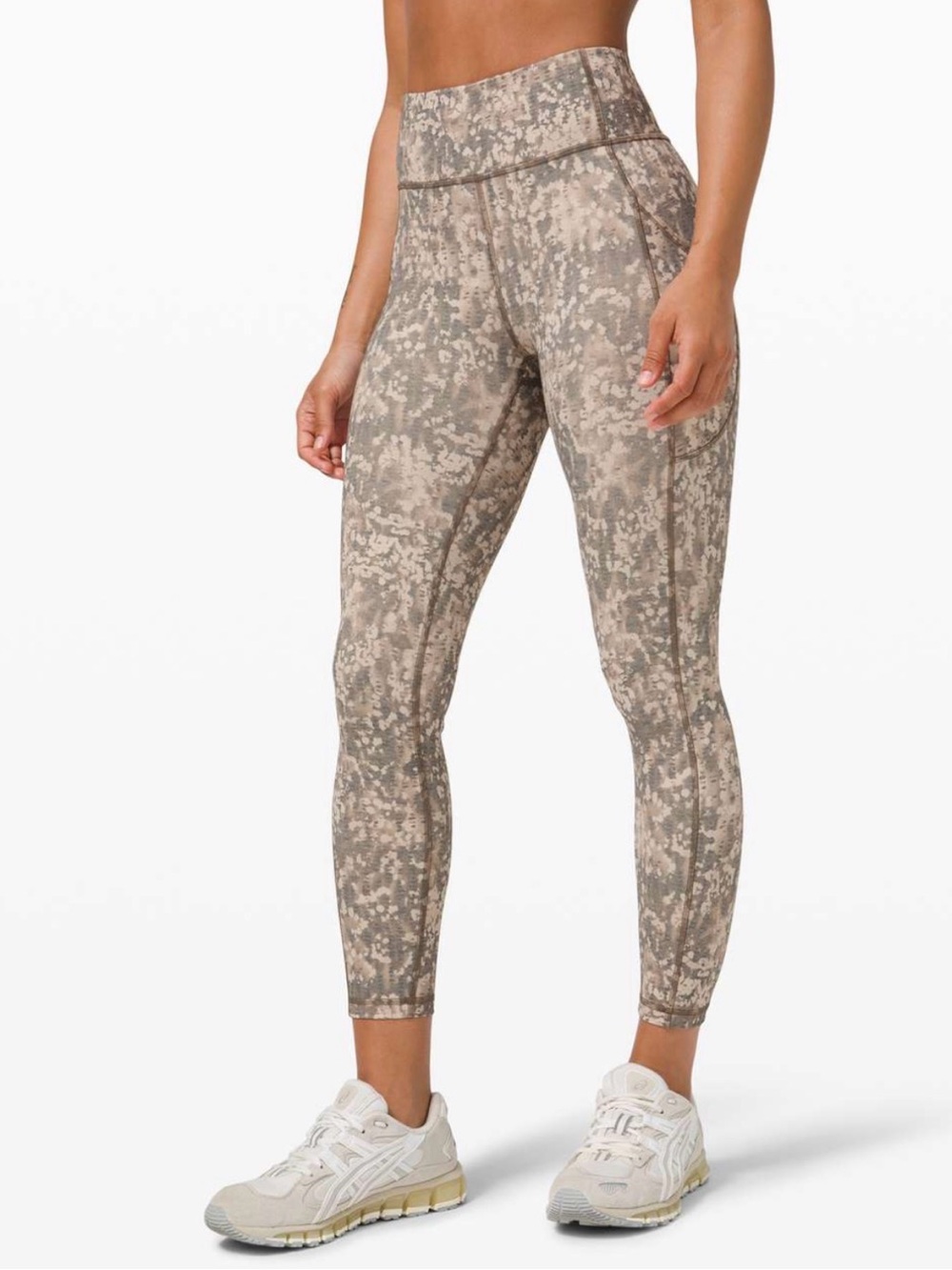 NEW Lululemon Invigorate High-Rise Tights 25”